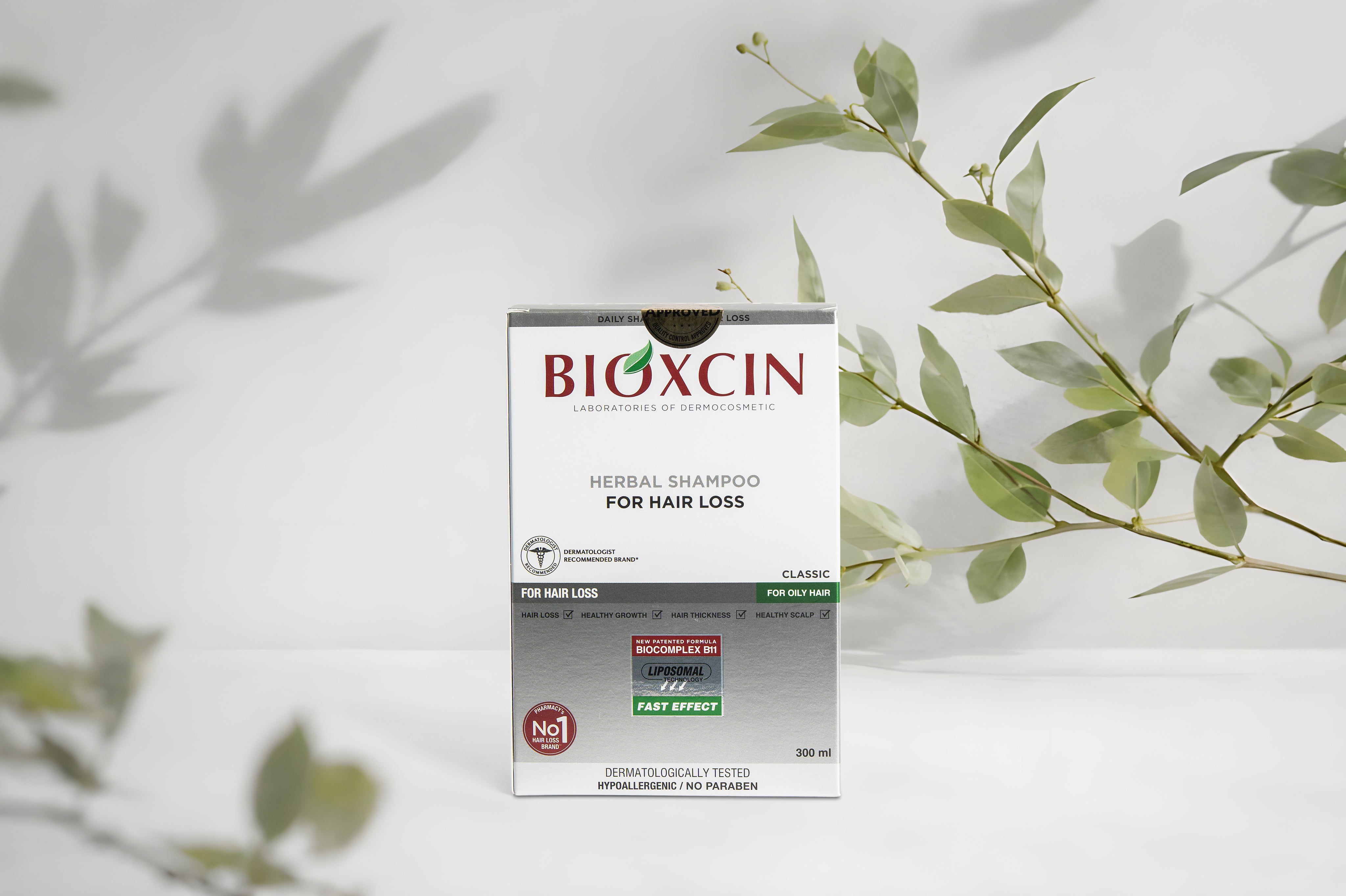 Bioxcin Classic Herbal Shampoo - Tegen haaruitval - Vettig haar - 300 ml